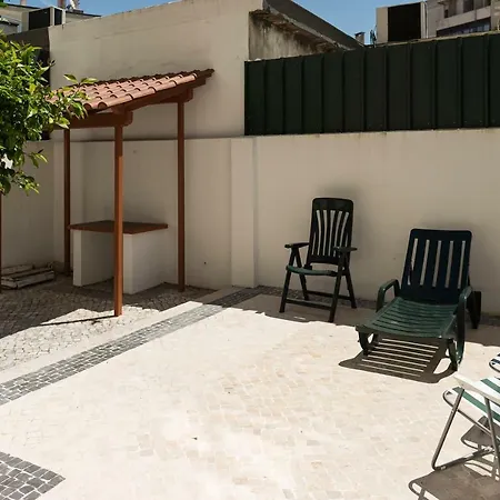 Ideal 3 * Lisbon